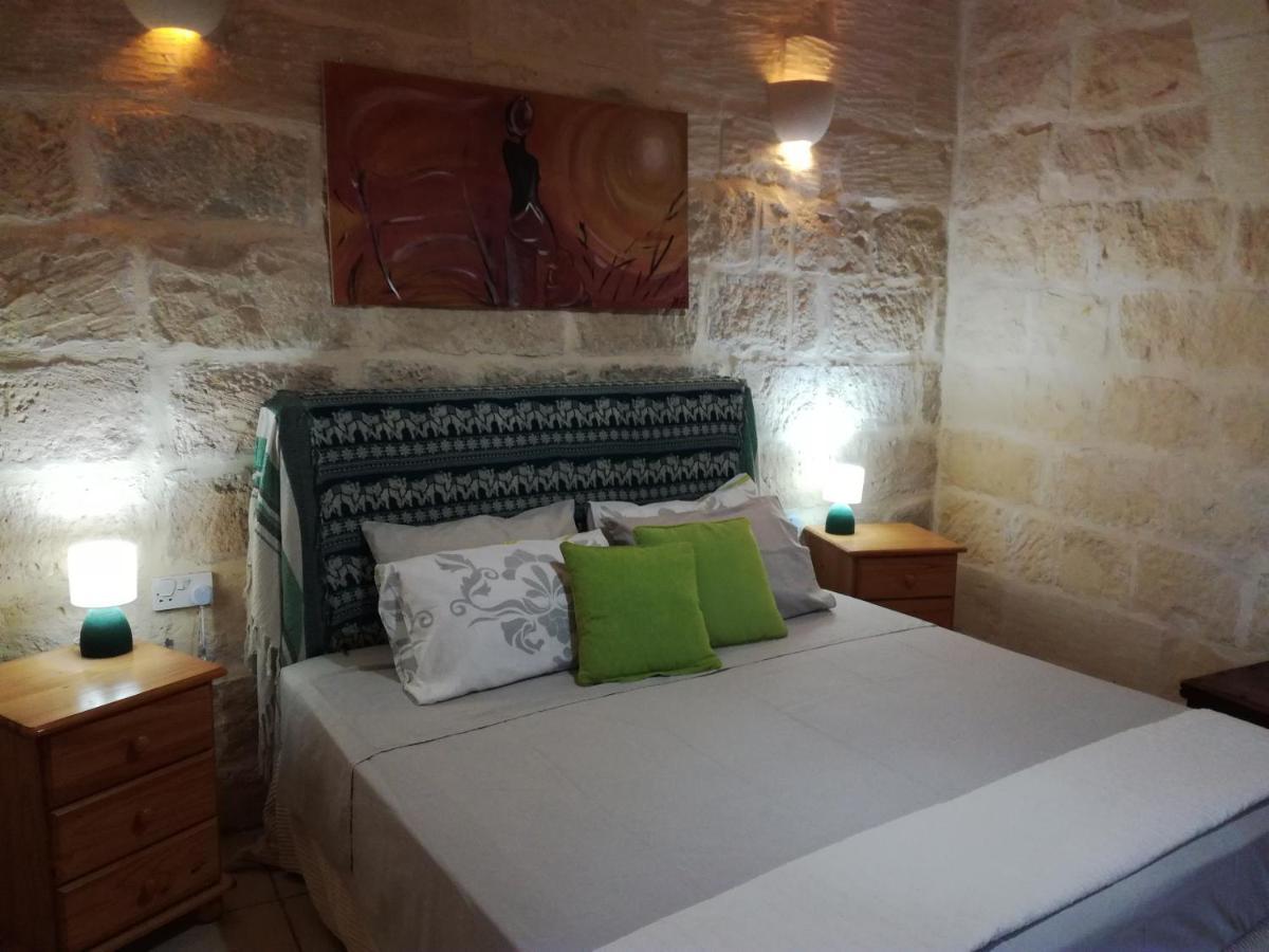 Arkati Literary B&B Sannat Luaran gambar