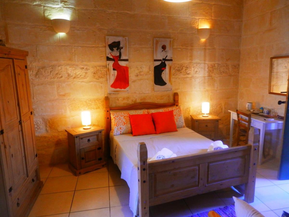 Arkati Literary B&B Sannat Luaran gambar