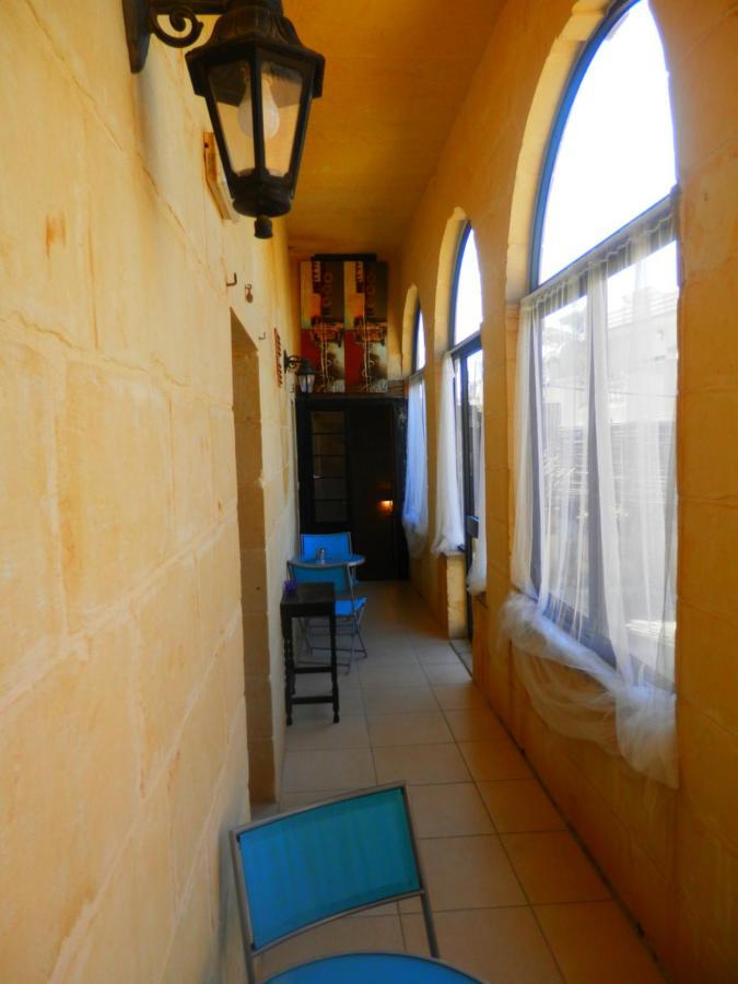 Arkati Literary B&B Sannat Luaran gambar